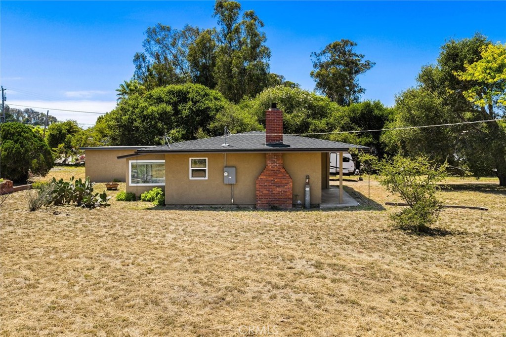 471 Mitchell Property Photo 24