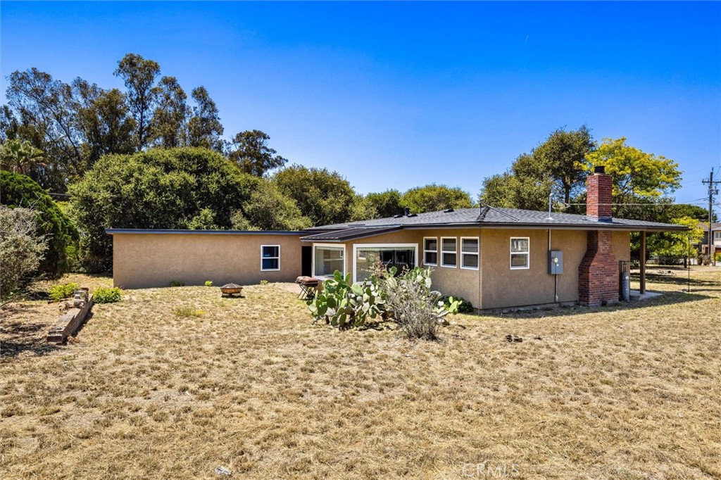471 Mitchell Property Photo 29