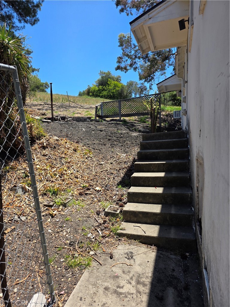 1411 1415 San Luis Drive Property Photo 5