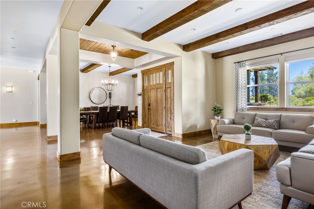 535 Stanton Street Property Photo 8