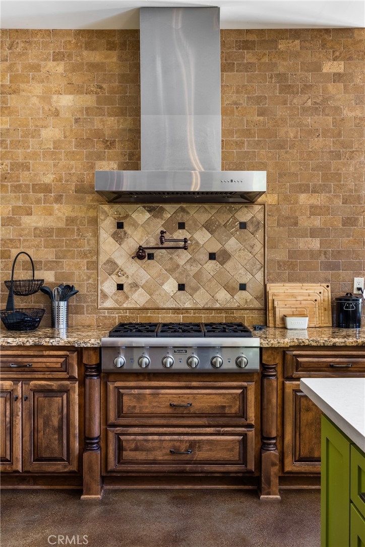 535 Stanton Street Property Photo 10