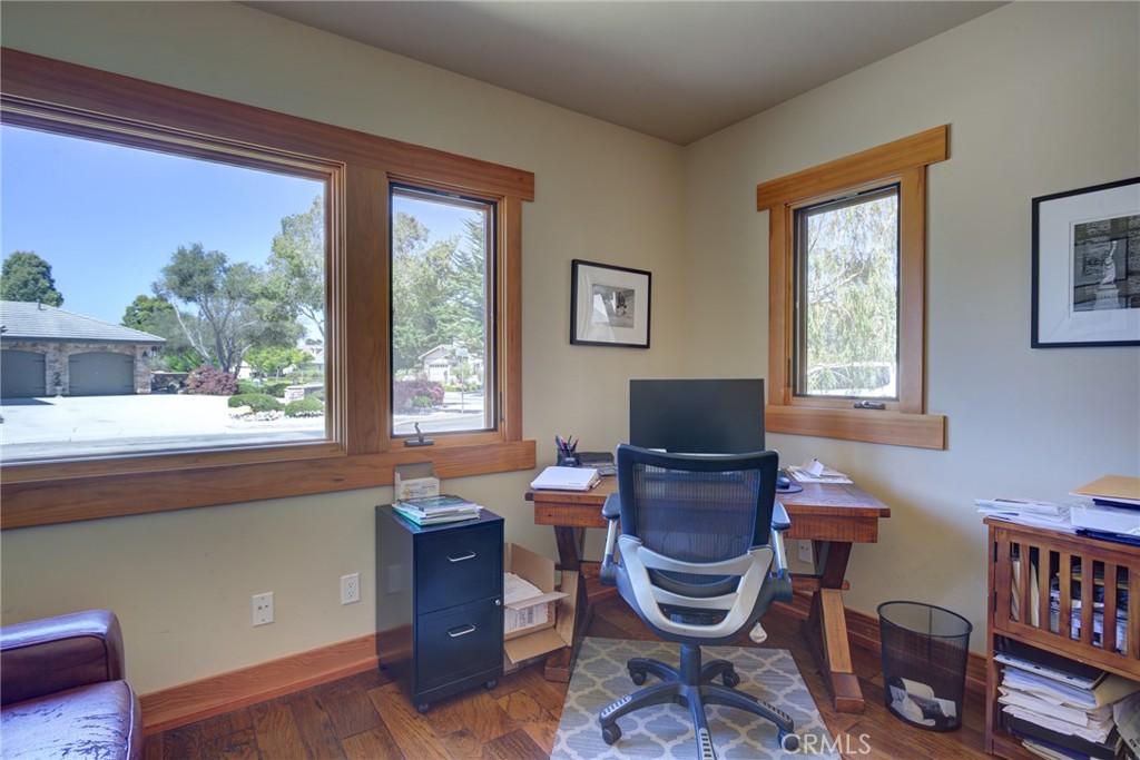 2303 Sanderling Court Property Photo 24