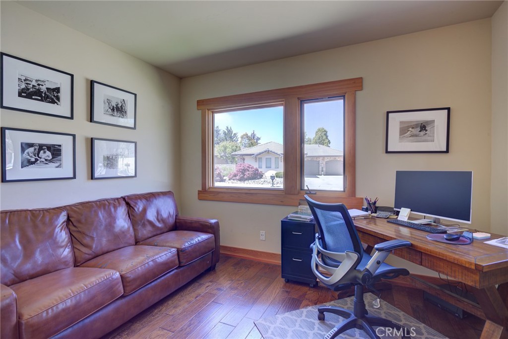 2303 Sanderling Court Property Photo 25