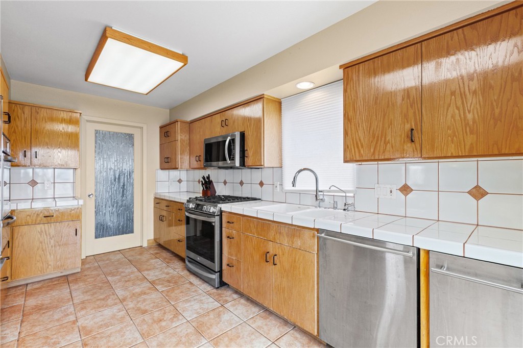 2610 Richard Avenue Property Photo 8
