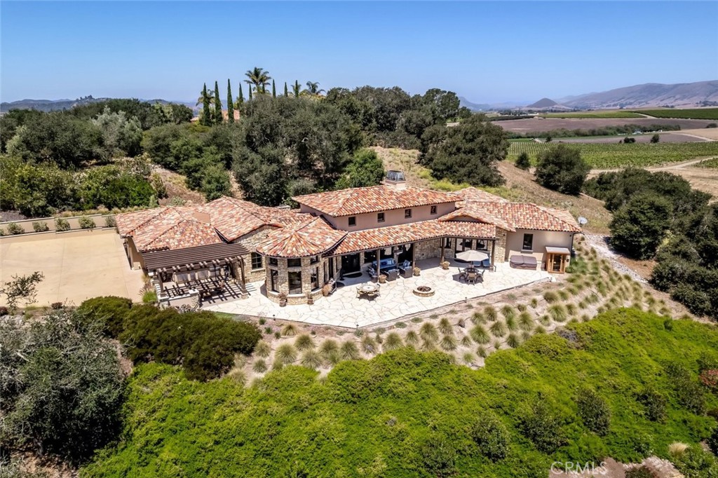 2350 Camino Edna Property Photo 4