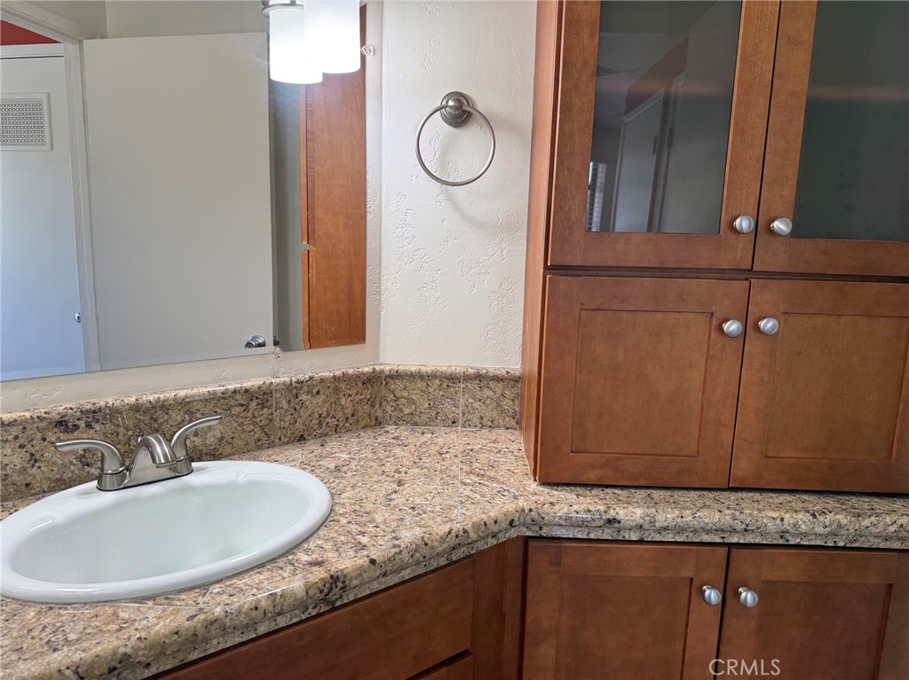 2040 Broad Property Photo 23