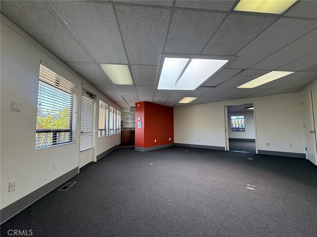 2040 Broad Property Photo 32