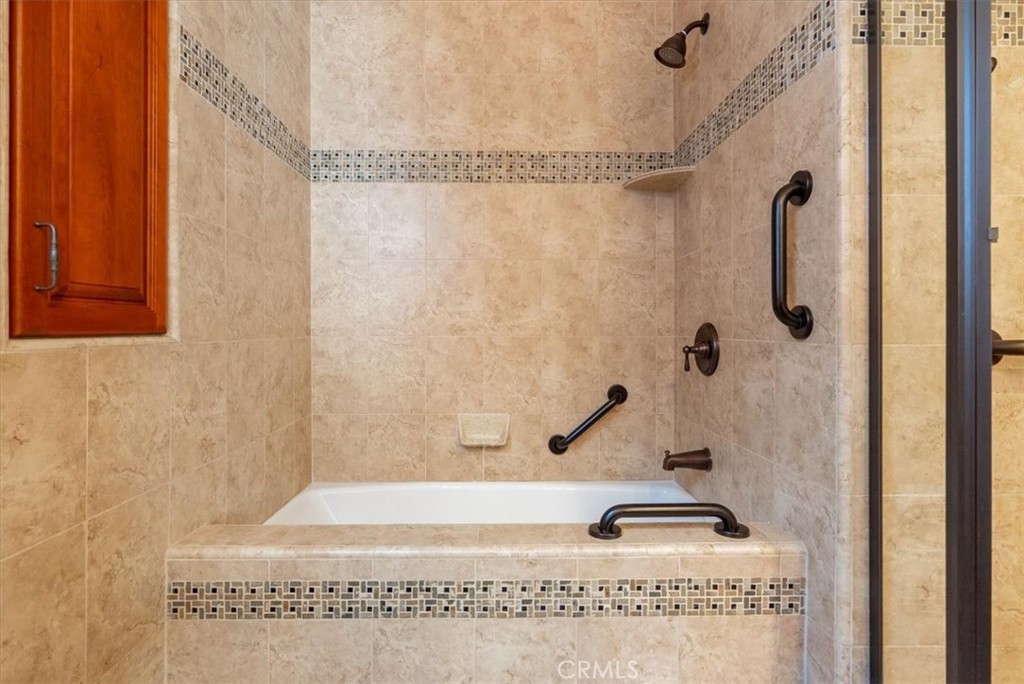 50 24th Property Photo 31