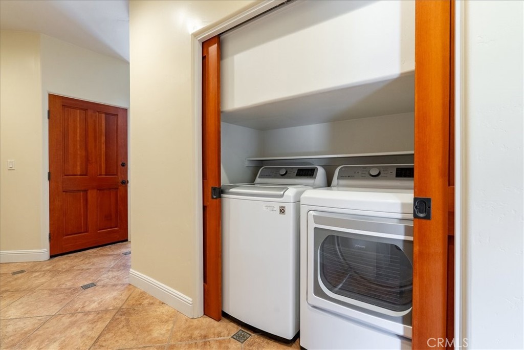 50 24th Property Photo 32