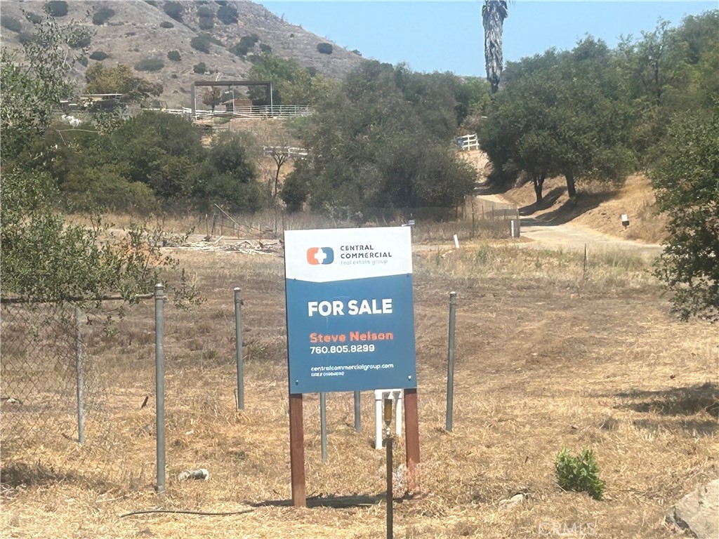 12028 Keys Creek Property Photo 4
