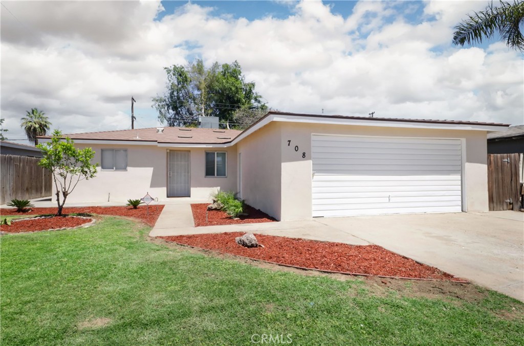 708 Delfino Property Photo 1