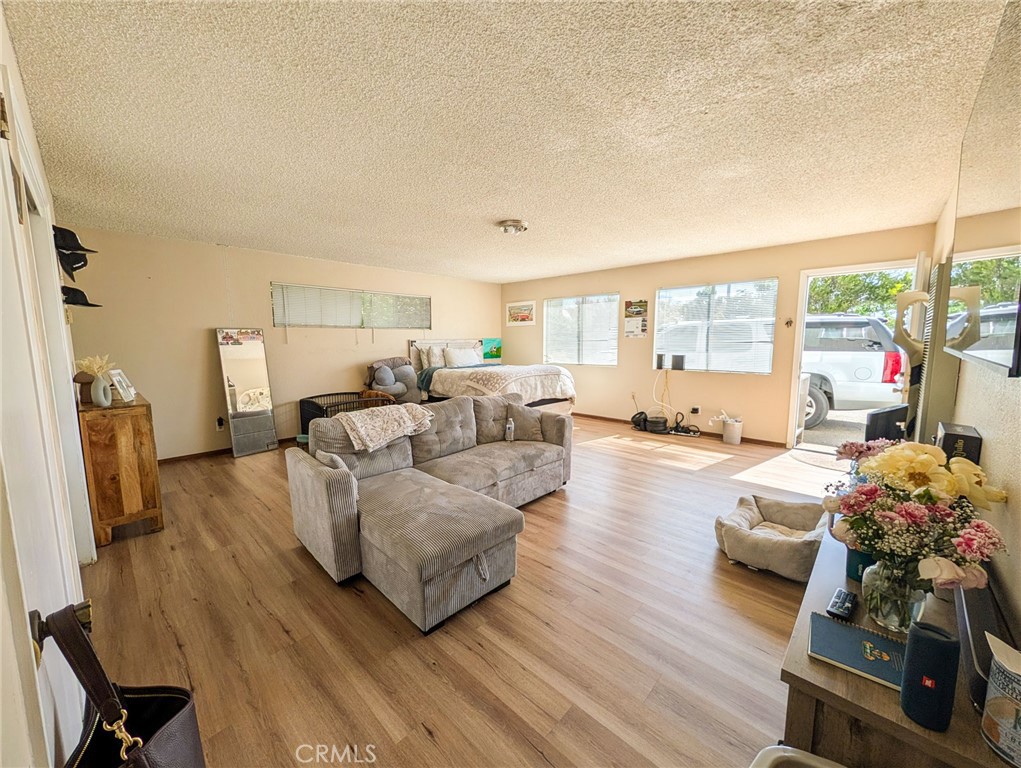 1143 16th Property Photo 7
