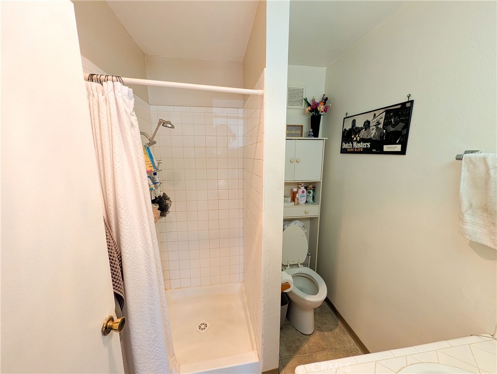 1143 16th Property Photo 8