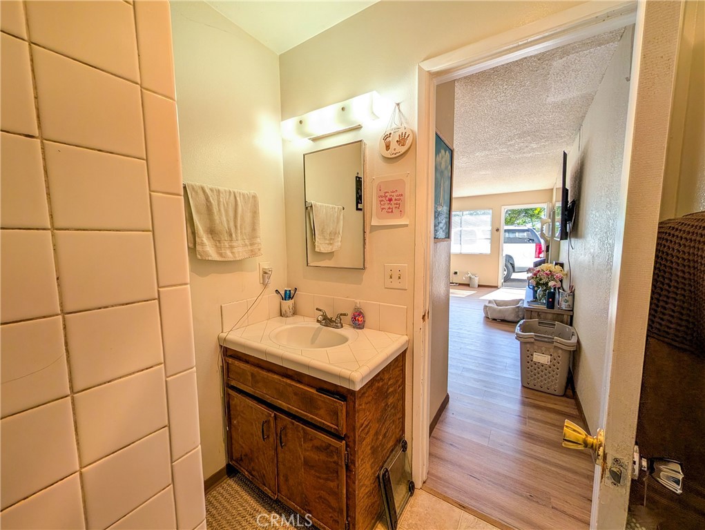 1143 16th Property Photo 9