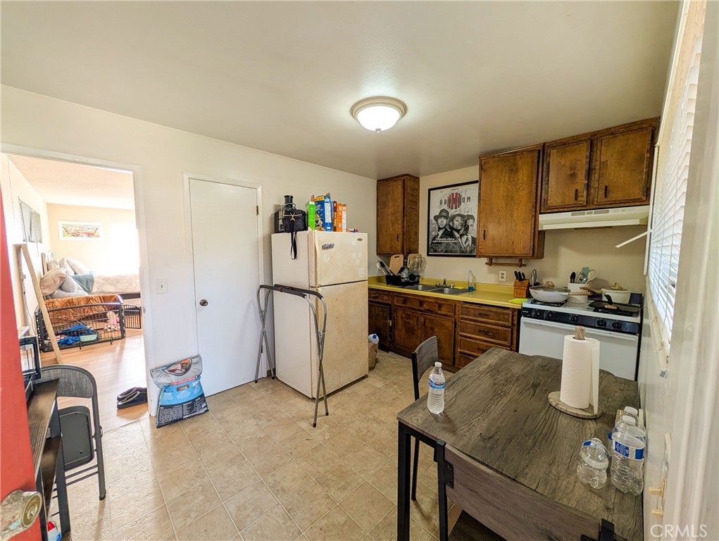 1143 16th Property Photo 11
