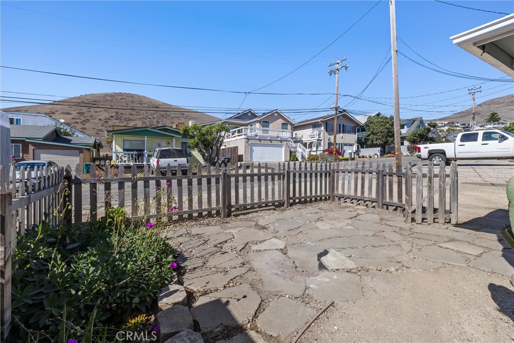 436 Yerba Buena Property Photo 5