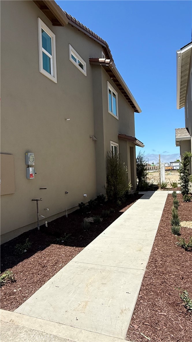 1729 Autumn Sage Place Property Photo 2