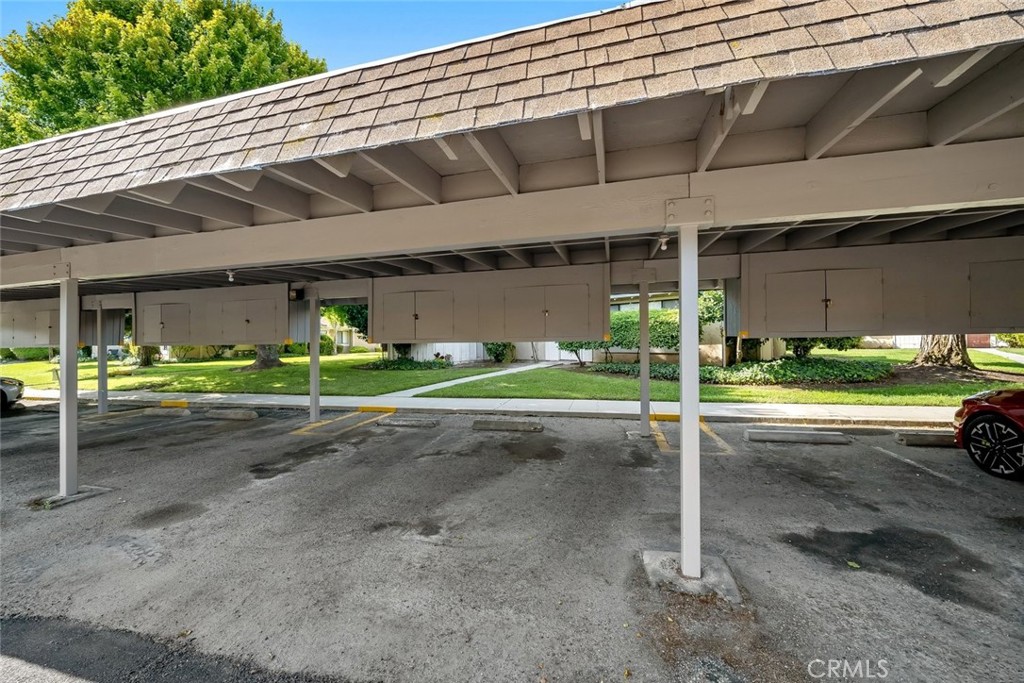 126 Flag Way B Property Photo 36