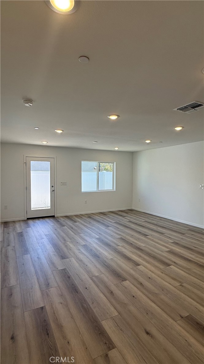 484 Live Oak Road Property Photo 6