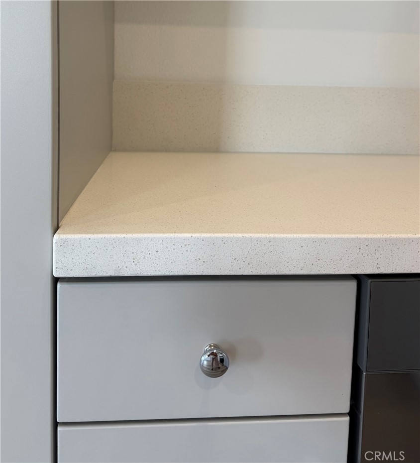 484 Live Oak Road Property Photo 8