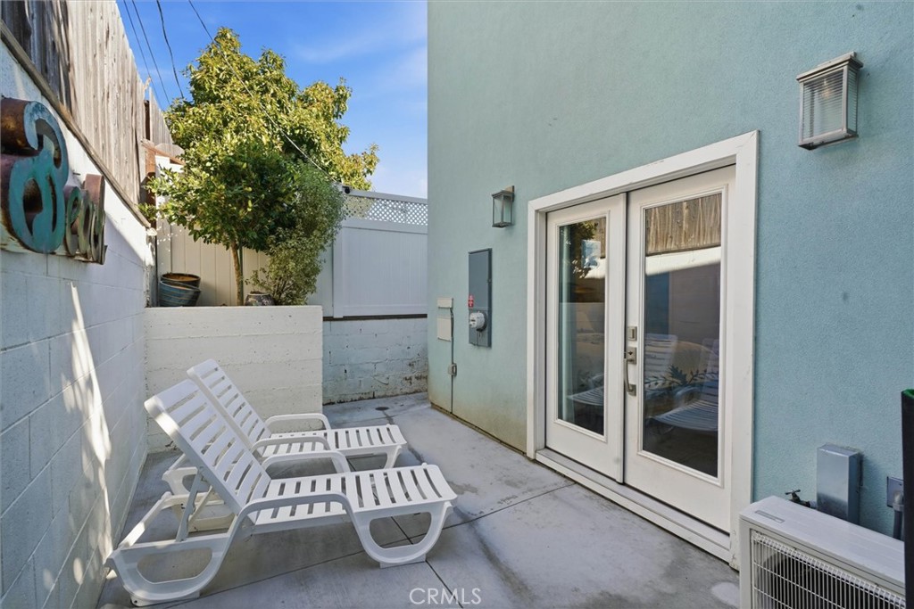 1013 S Ocean Property Photo 18