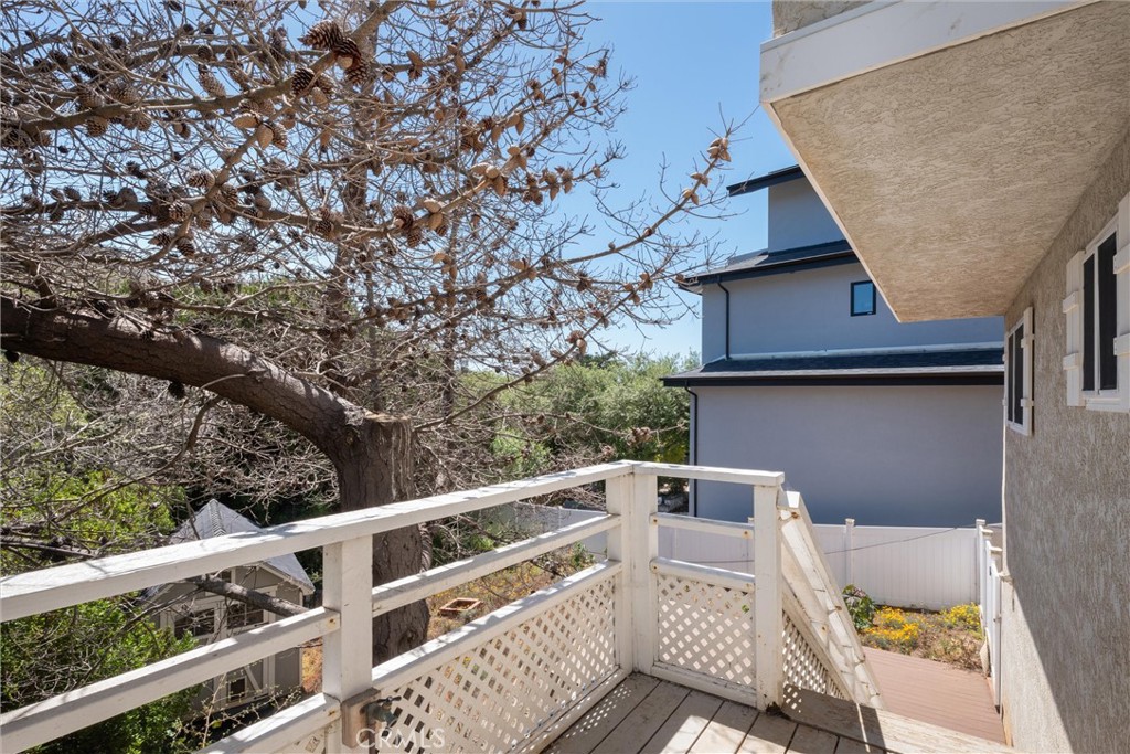 96 24th Street Property Photo 15