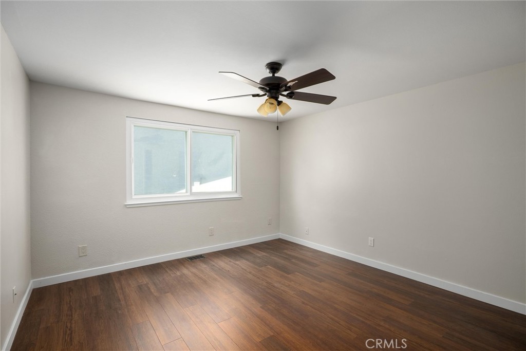 96 24th Street Property Photo 16