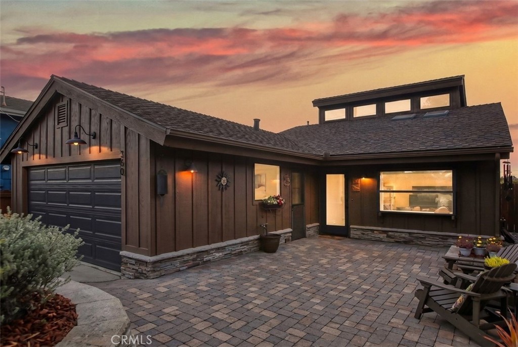 360 Highland Drive Property Photo 1