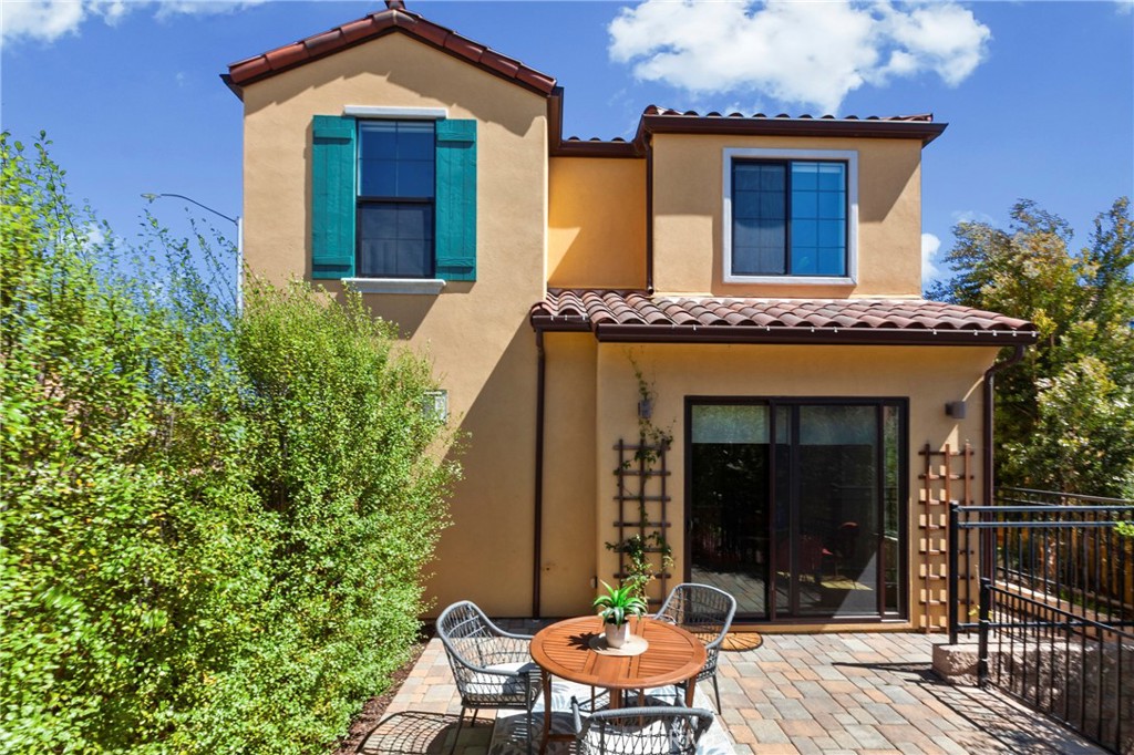 3070 Arezzo Property Photo 1