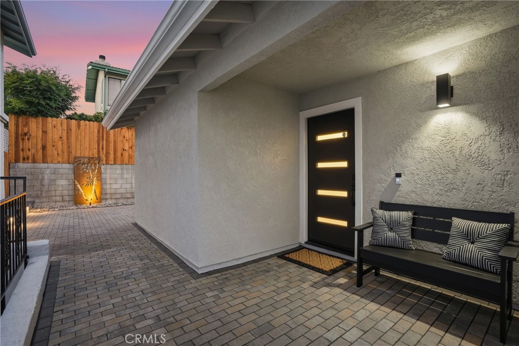 1899 Newport Avenue Property Photo 5