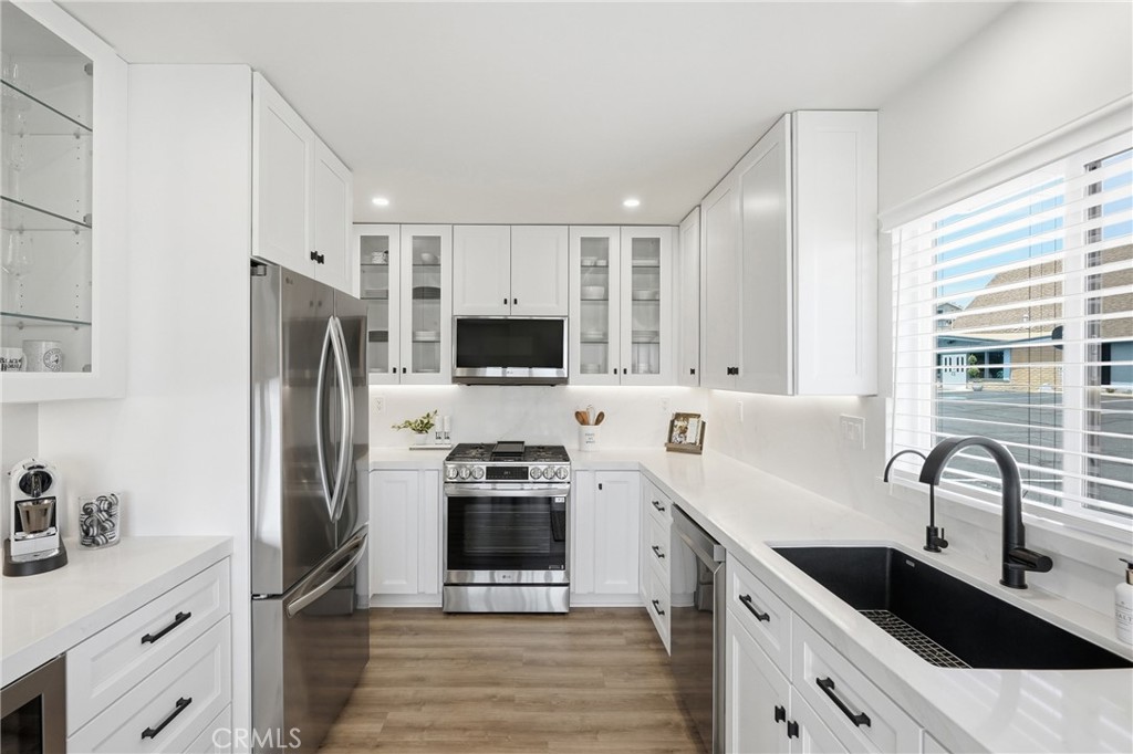 1899 Newport Avenue Property Photo 15