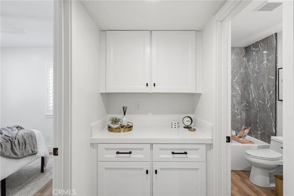 1899 Newport Avenue Property Photo 26