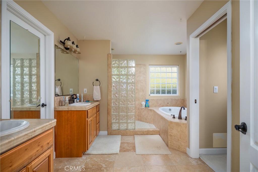 2740 Ironwood Property Photo 11