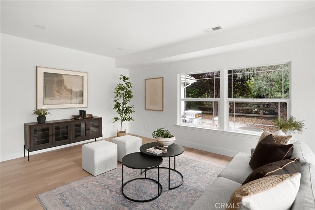 3371 Via Del Sueno Property Photo 6