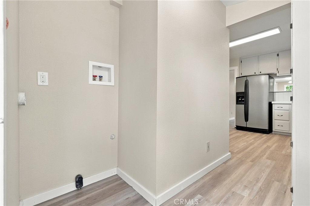 2925 Oak Property Photo 19