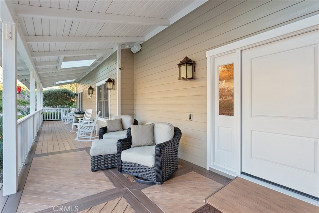 2490 Nightshade Property Photo 6