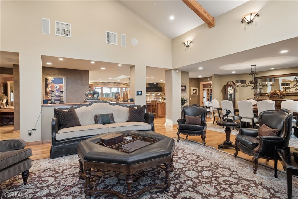 2490 Nightshade Property Photo 10