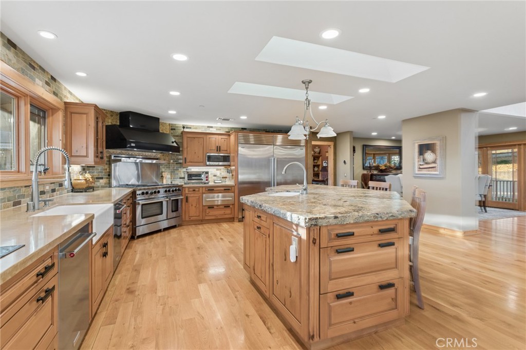2490 Nightshade Property Photo 15