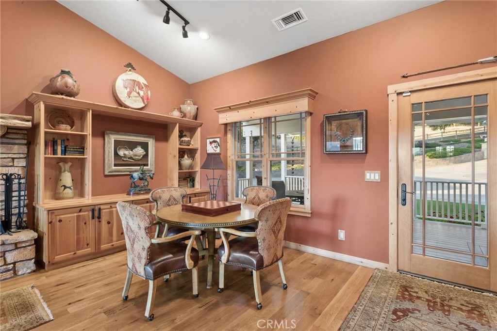 2490 Nightshade Property Photo 21