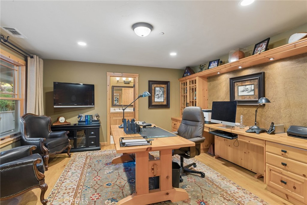 2490 Nightshade Property Photo 33