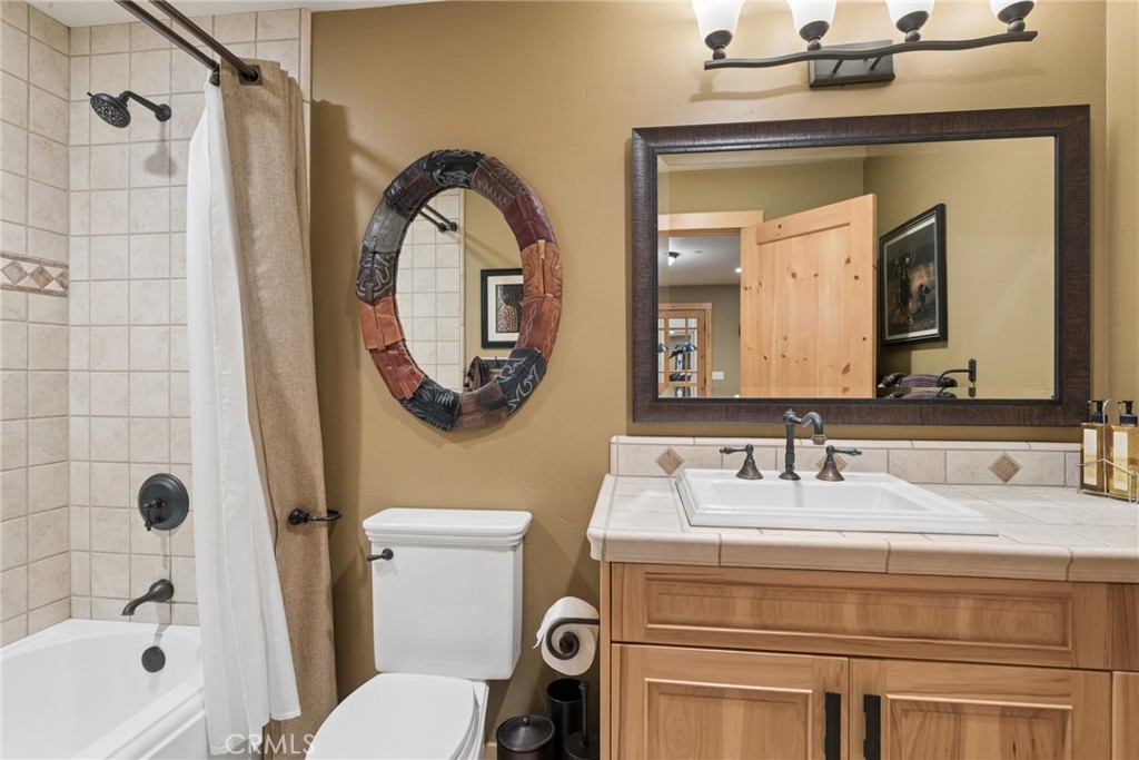 2490 Nightshade Property Photo 34