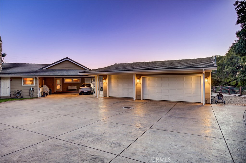 2490 Nightshade Property Photo 60