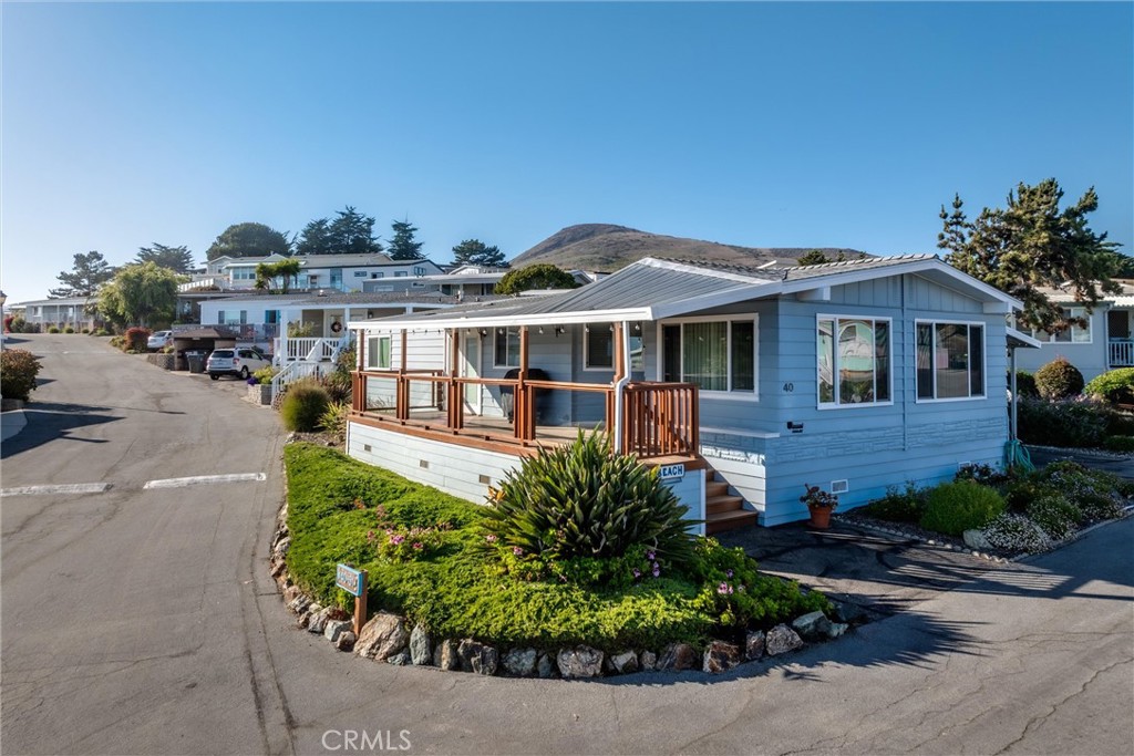 1625 Cass Avenue 40 Property Photo 1