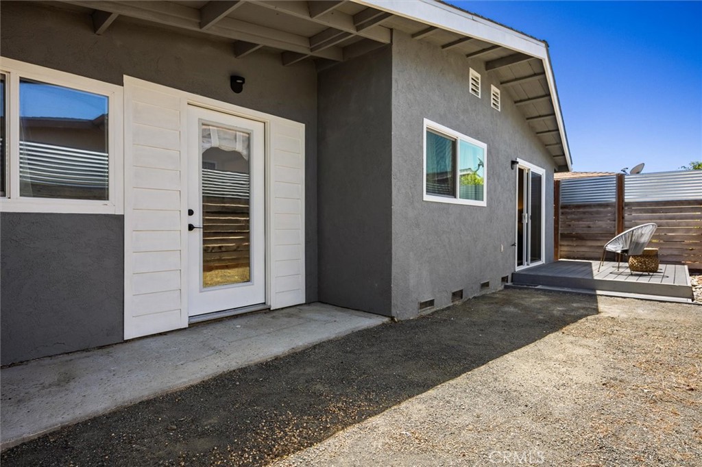 381 Rennell Property Photo 28