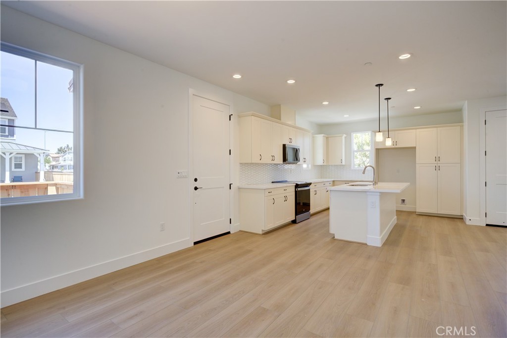 219 Kitty Hawk Court Property Photo 11