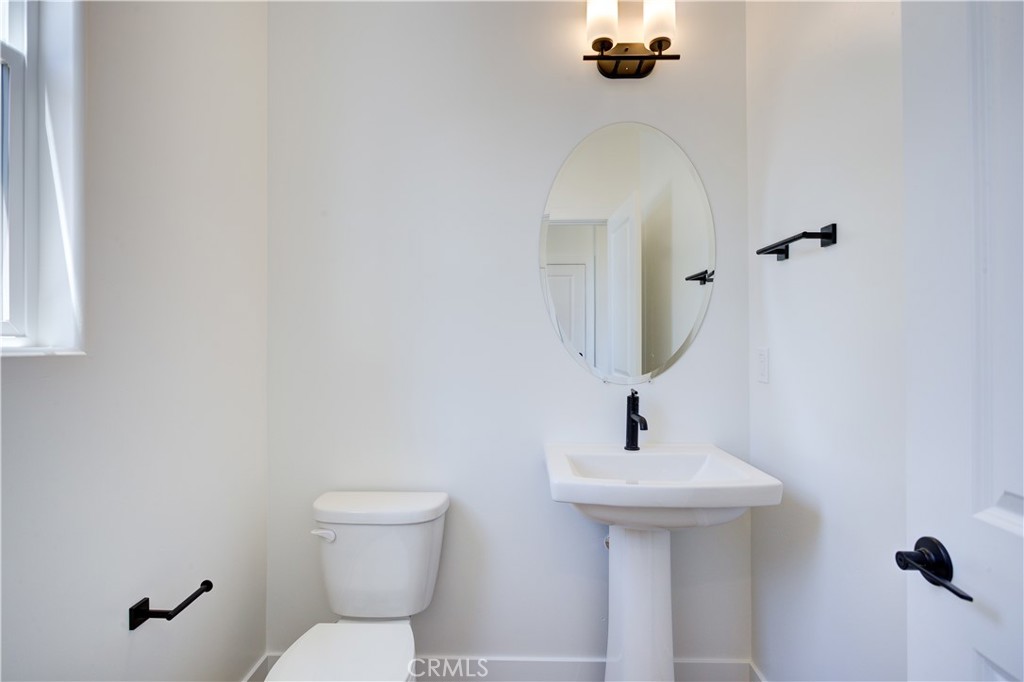 219 Kitty Hawk Court Property Photo 12