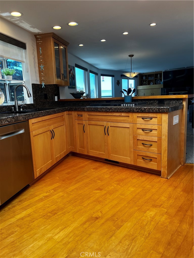 212 Weymouth Street Property Photo 13