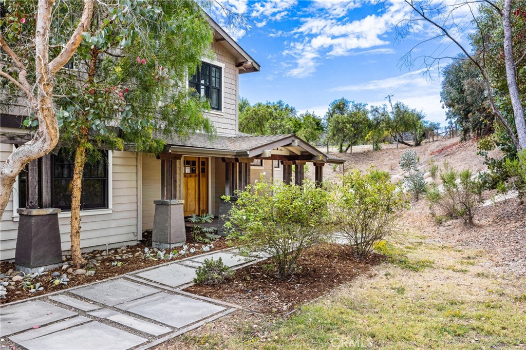 2387 Carpenter Canyon Property Photo 6