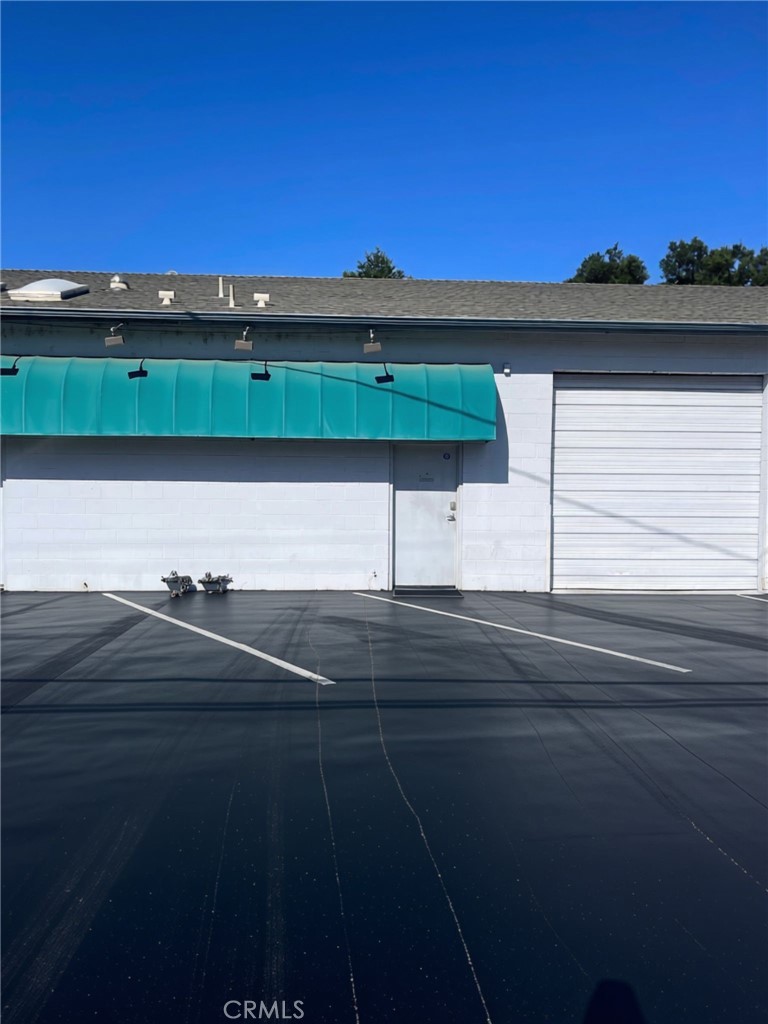 4785 Traffic Way B Property Photo 2