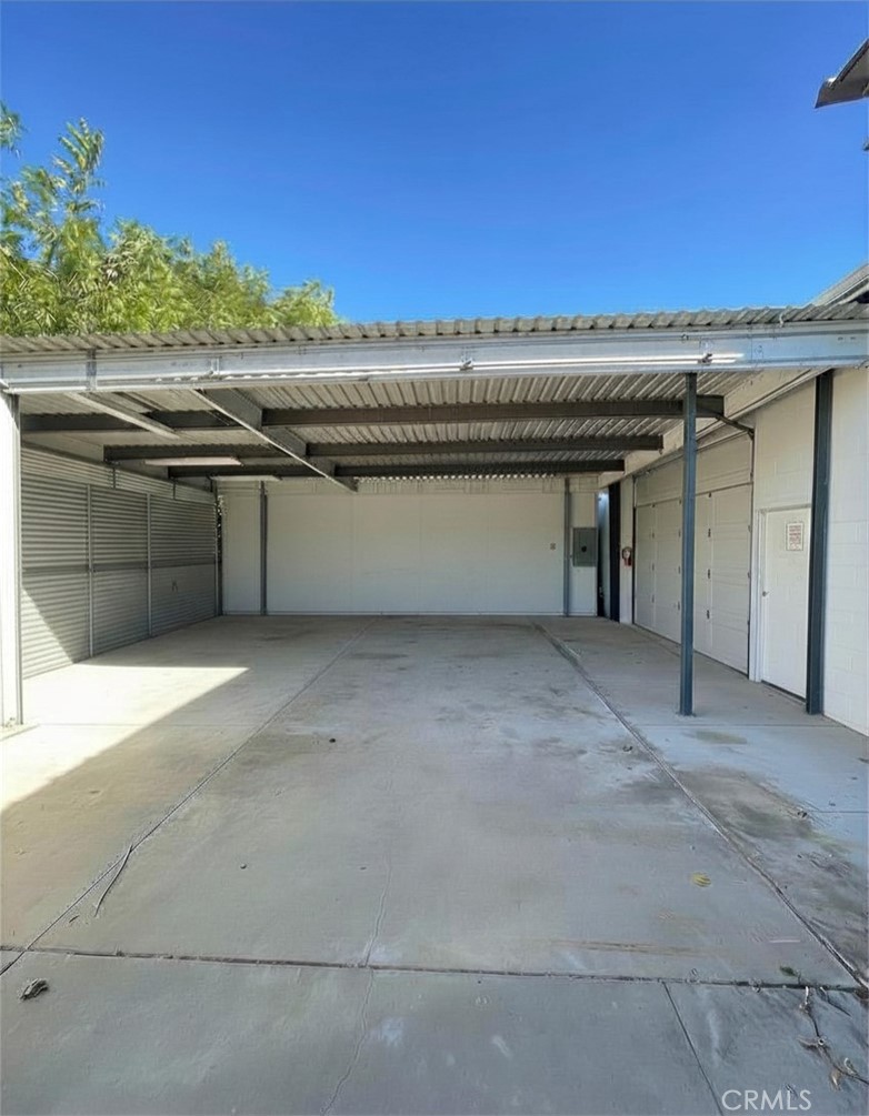 4785 Traffic Way B Property Photo 10